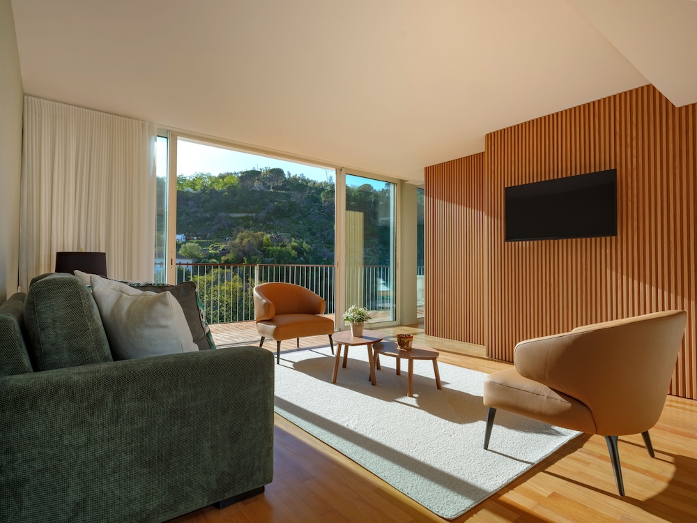 Pure Monchique Hotel Villa Termal Spa Resort by Unlock Hotels — hotel in Monchique