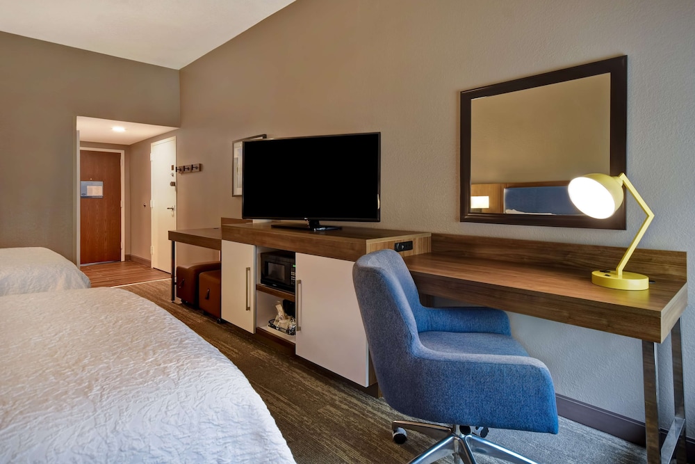 Hampton Inn Birmingham Colonnade 280 - photo 19