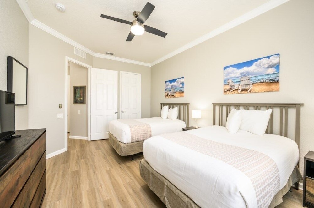 Epic Universe Beautiful Modern Condo Vista Cay Resort 2007 - photo 10