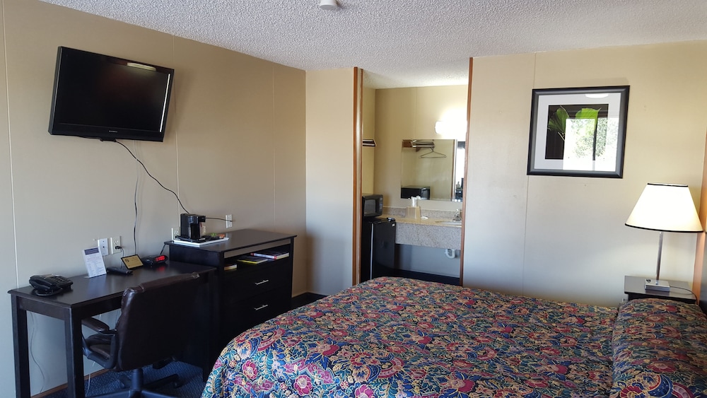 Carefree Inn Flatonia - photo 9