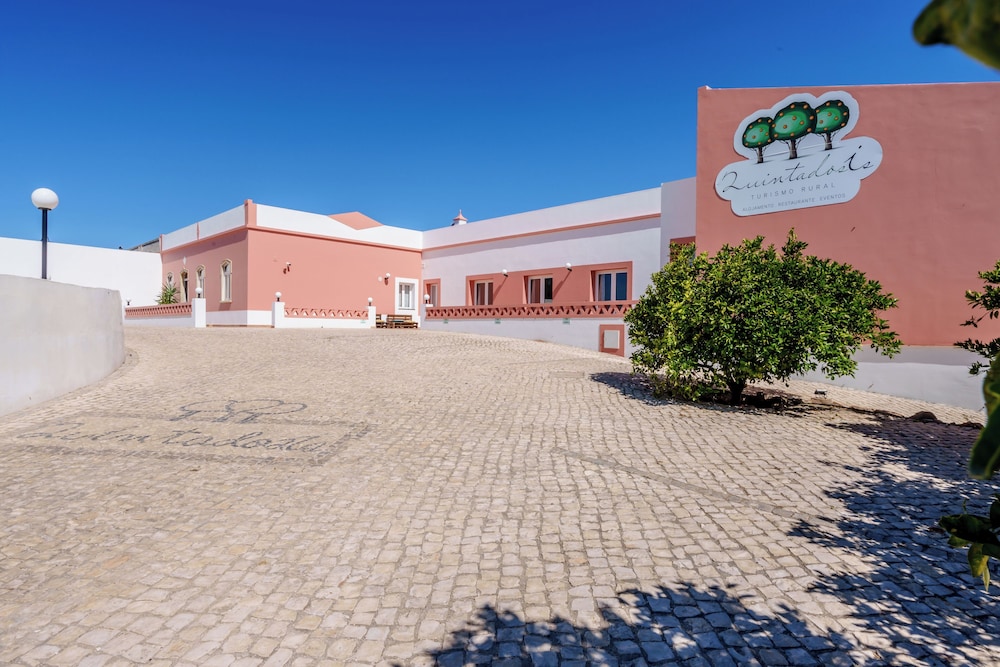 Quinta dos Is in Silves, Portugal