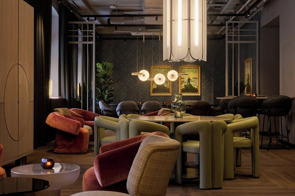 Metropolitan Hotel by Flemings — 4-Star Luxury Hotel in Frankfurt Am Main, Germany