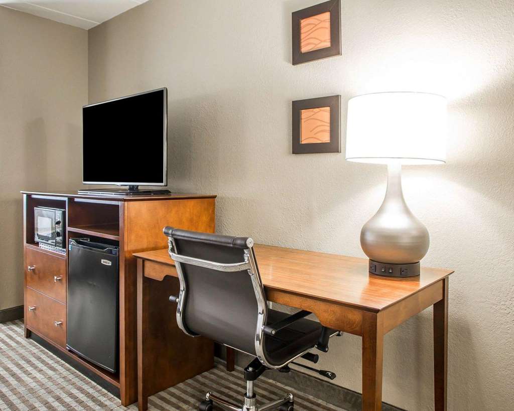 Comfort Inn Hammond I 94 - photo 21