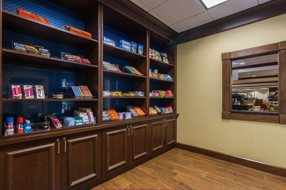 Hampton Inn Bangor - photo 41
