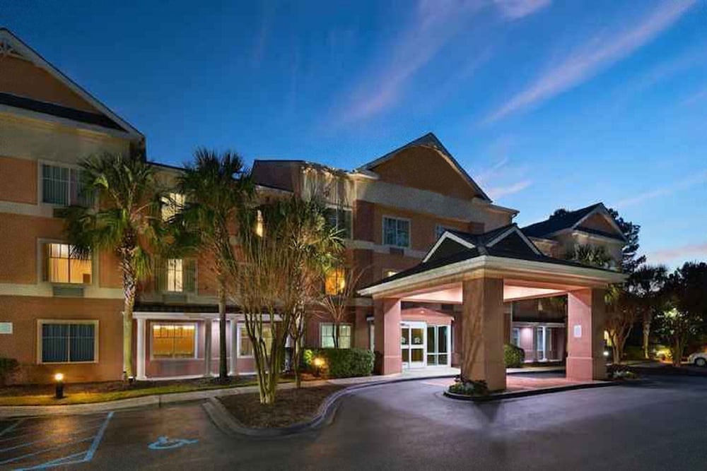 Okatie Hilton Head Hotel — Bluffton