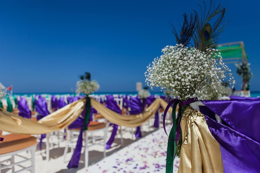 The Pyramid Cancun By Oasis All Inclusive