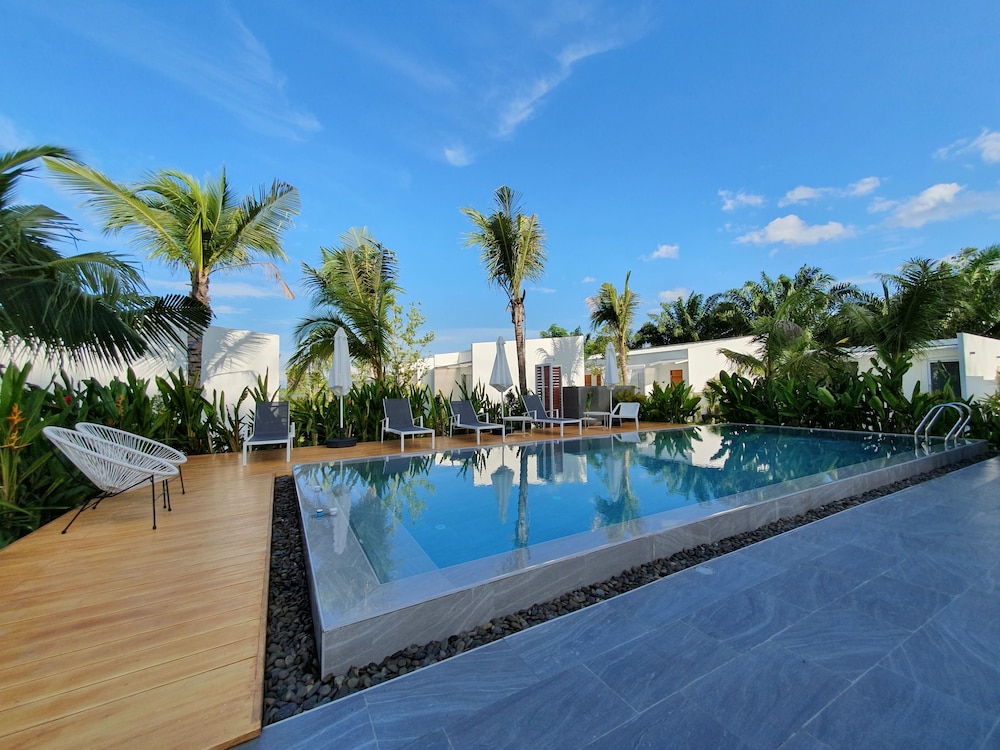 Meet Boutique Resort in Surat Thani, Thailand