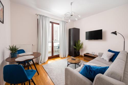 Metro Młociny Superior Apartment by BookingHost — 4-Star Luxury Hotel in Warsaw, Poland