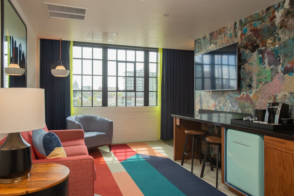 Hotel Indigo Madison Downtown by IHG - photo 13