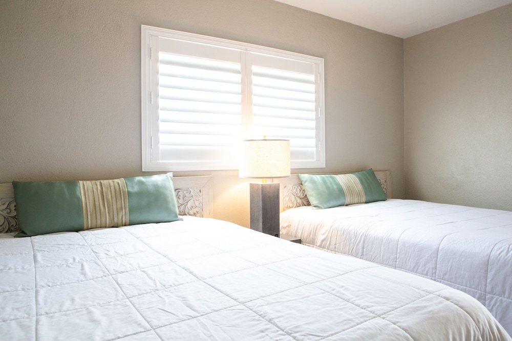 Bristol Plaza Resort Motel - photo 6
