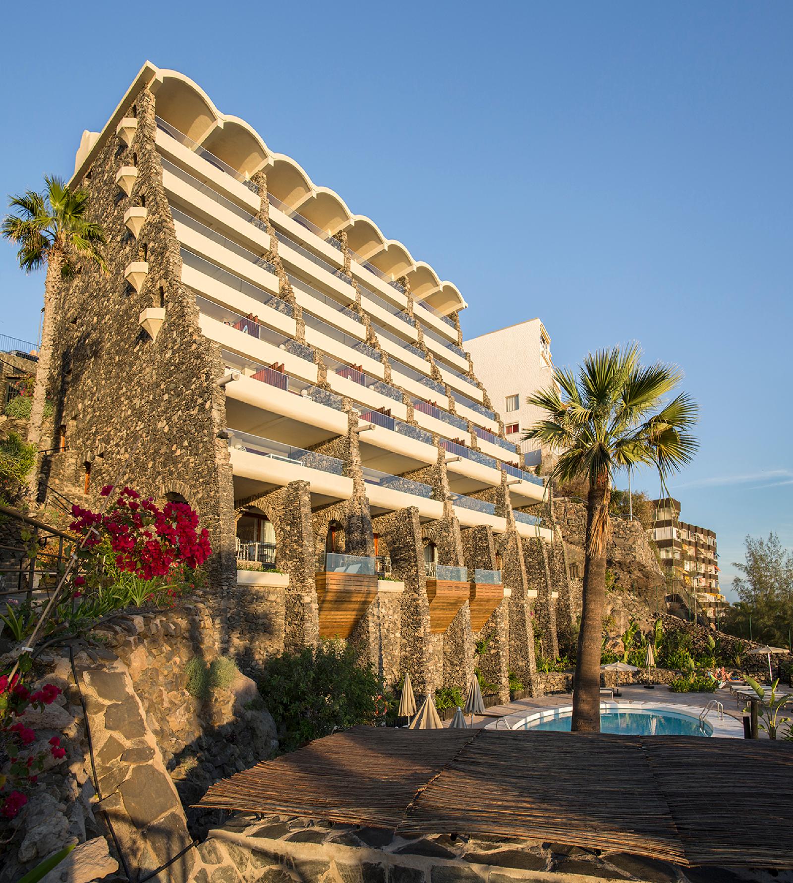 Apartamentos Buganvilla Adults Only — 4-Star Luxury Hotel in San Agustin, Spain