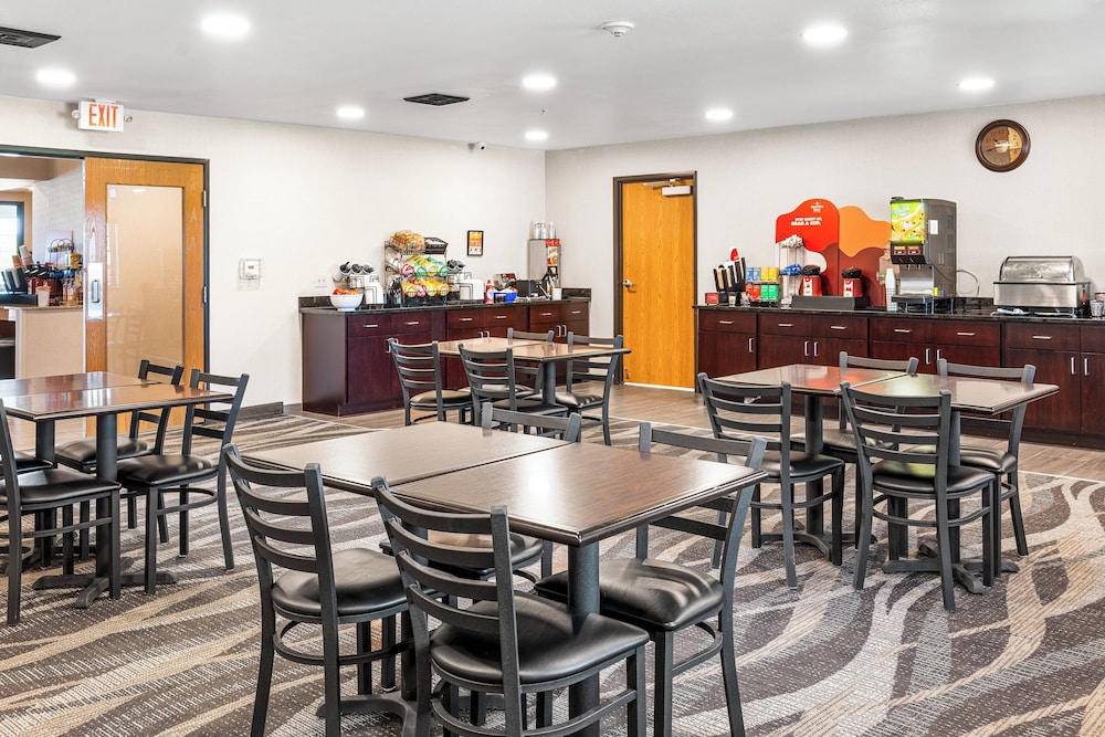 Boarders Inn & Suites Shawano - photo 49