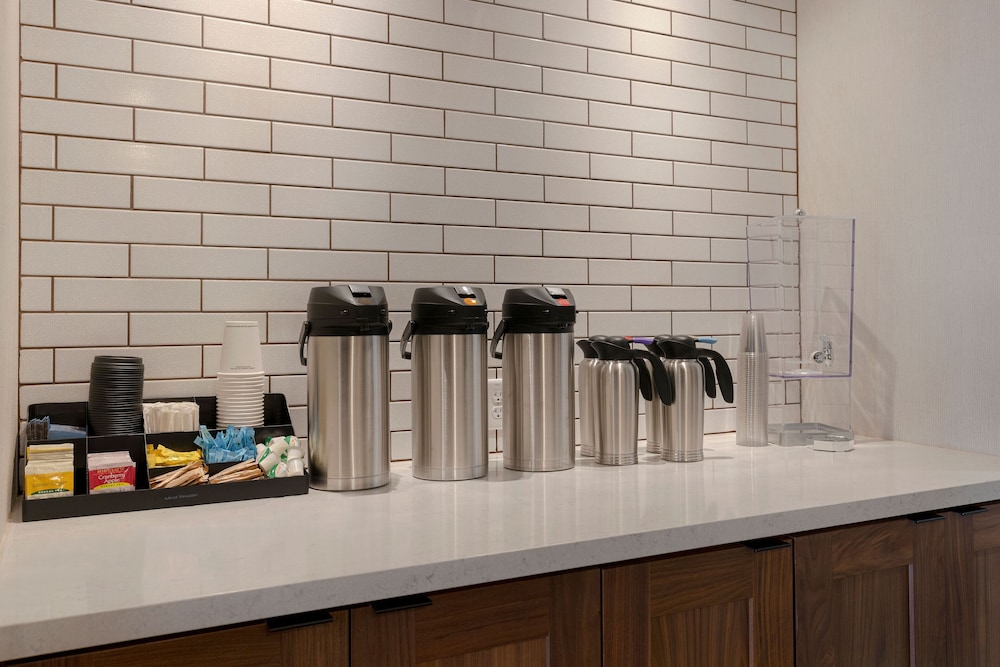 Fairfield Inn & Suites by Marriott Denver Airport at Gateway Park - photo 40