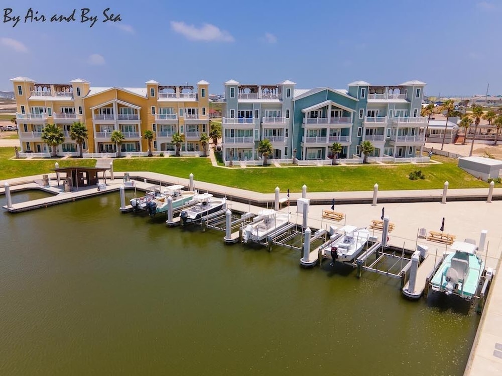 By Air & By Sea — 4-Star Luxury Hotel in Port Aransas, United States