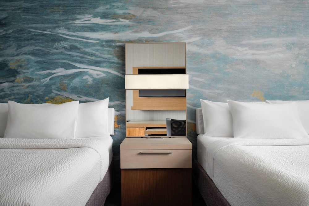 Courtyard by Marriott Erie Bayfront - photo 15