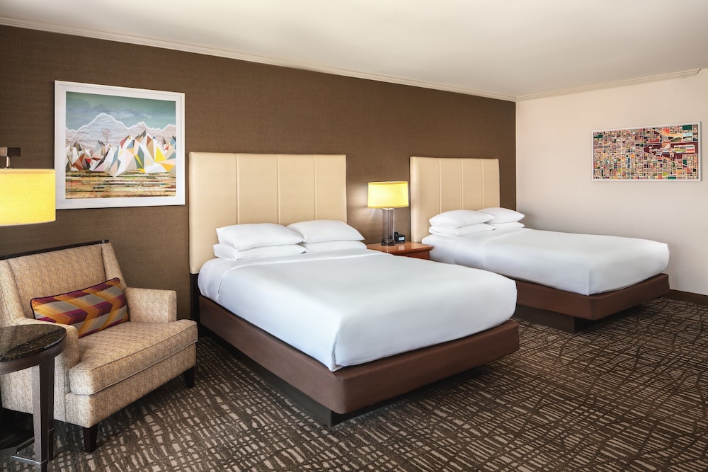 DoubleTree by Hilton Ontario Airport - photo 7