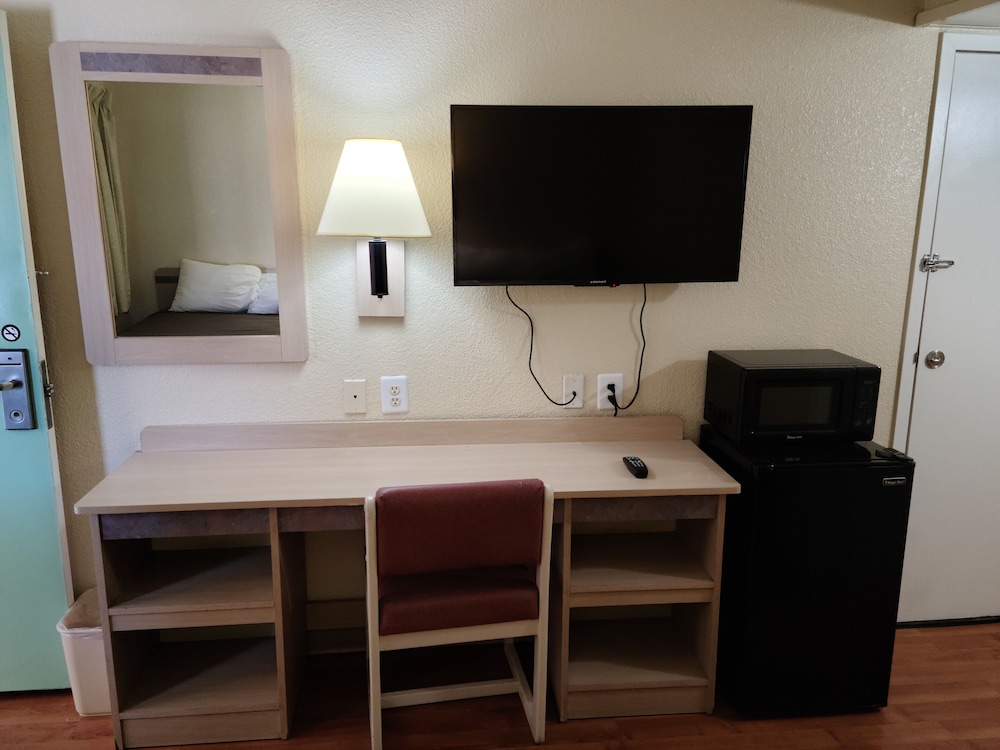 Motel 9 Las Cruces - photo 13