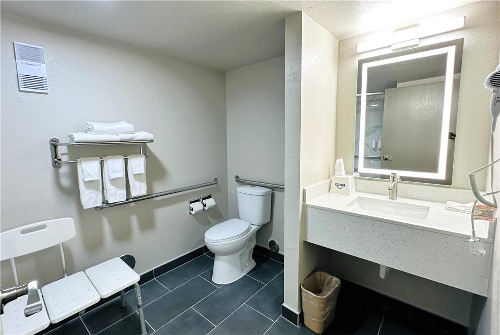 Days Inn by Wyndham Holland - photo 24