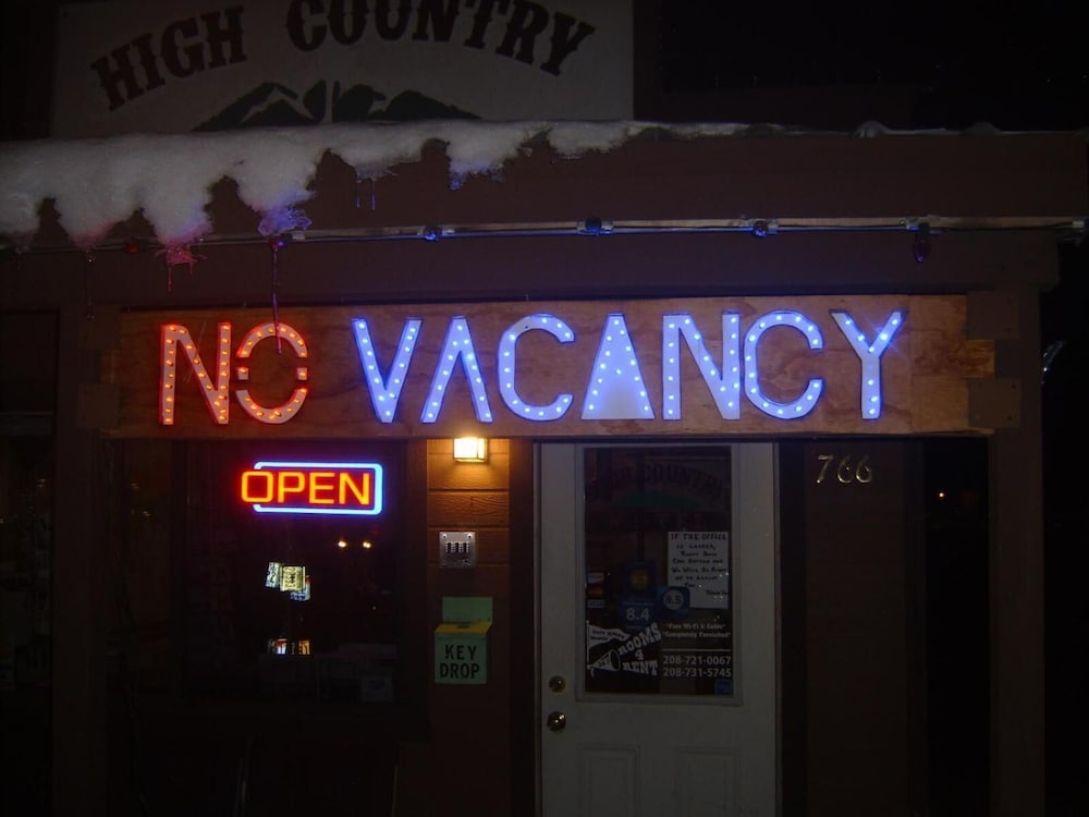 Bellevue High Country Motel - photo 37