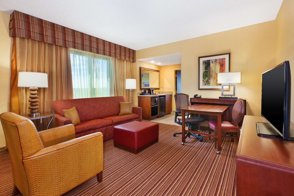 Embassy Suites by Hilton Nashville SE Murfreesboro - photo 22