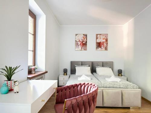 Large Apartment 2 bedrooms and living room Kazimierz District — 4-Star Luxury Hotel in Krakow, Poland