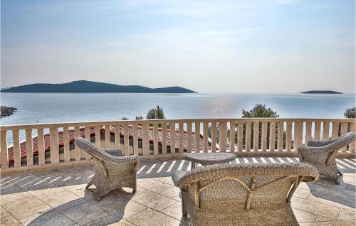 Beach Front Home In Sevid With Wifi — 4-Star Luxury Hotel in Marina, Croatia
