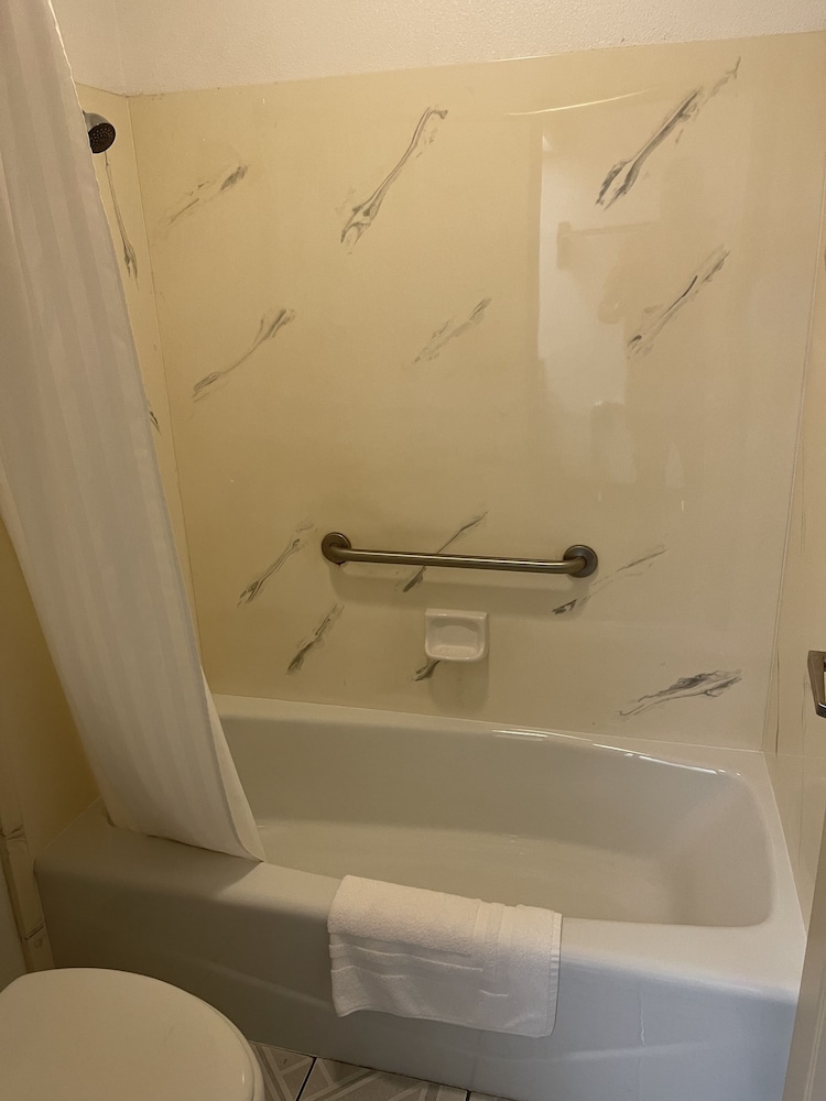 Chino Motel - photo 25