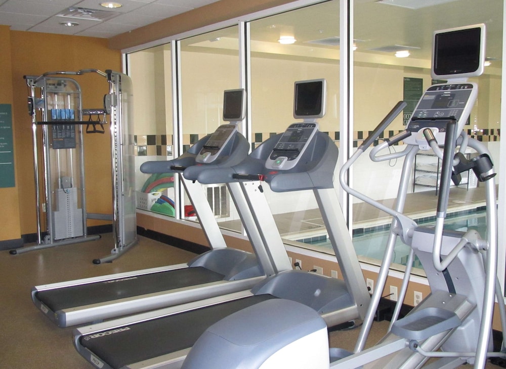 Hilton Garden Inn Addison - photo 31