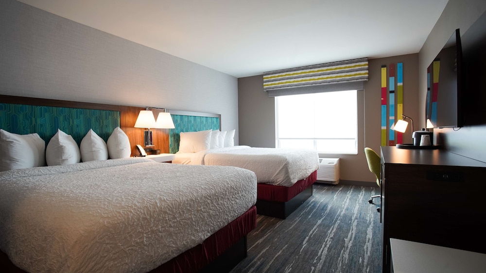 Hampton Inn & Suites St. Clairsville - photo 13