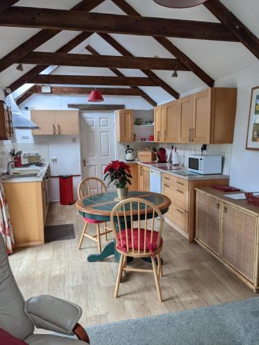 The Cottage Little Trembroath — 4-Star Luxury Hotel in Truro, United Kingdom