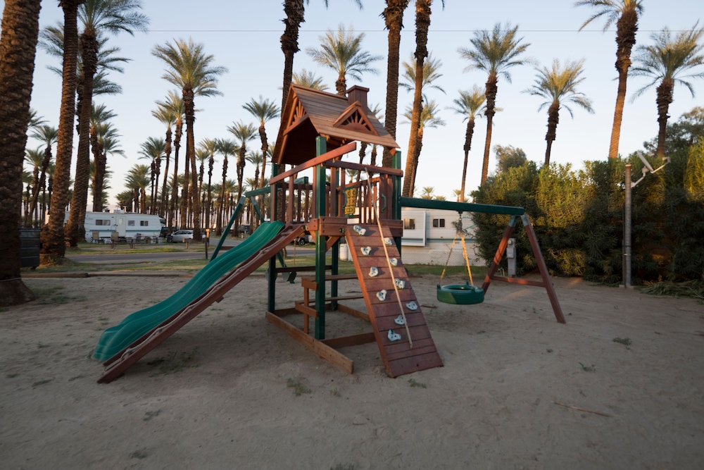 Palm Springs RV Resort - photo 33