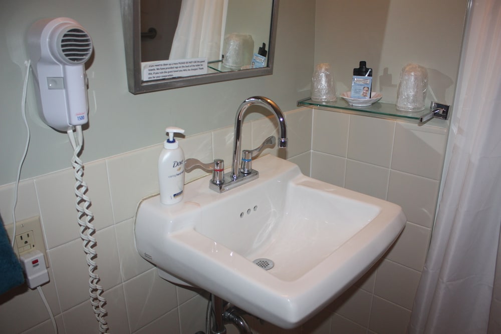 The Towne Motel - photo 64