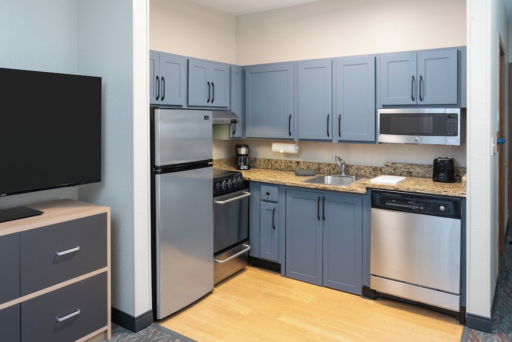 Candlewood Suites Miami Doral by IHG - photo 13