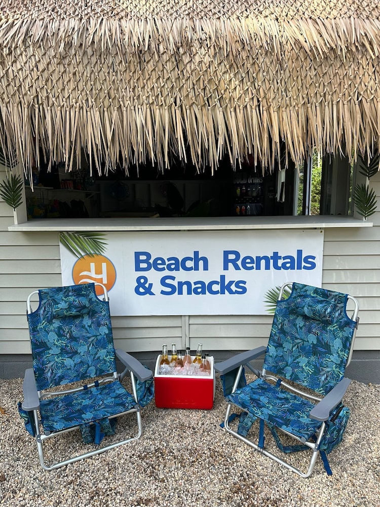 Hampton's Vacation Inn - photo 101