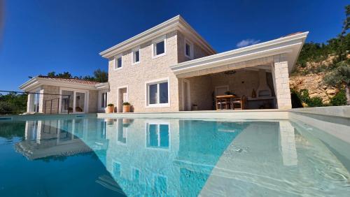 Casa Bacchus — 4-Star Luxury Hotel in Jadranovo, Croatia