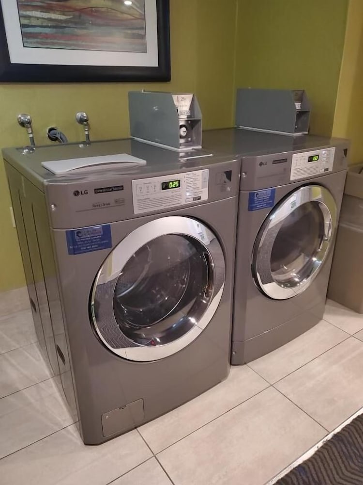 Holiday Inn Express Westley North Patterson Area - photo 29