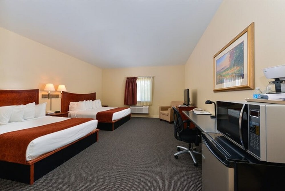 Blue Spruce Inn - photo 12