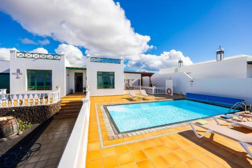 Villa Sol y Mar — 4-Star Luxury Hotel in Yaiza, Spain