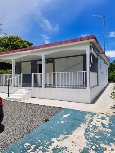 Maison confortable à Le Moule avec piscine partagée — 4-Star Luxury Hotel in Le Moule, Guadeloupe