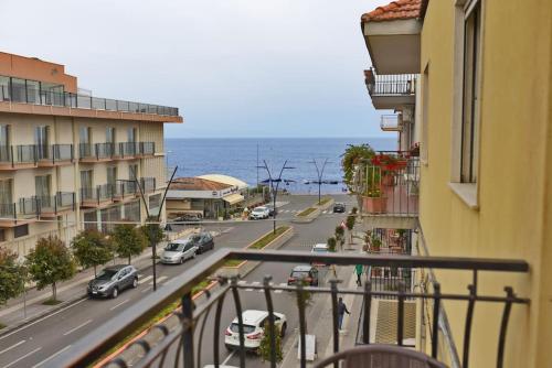 Sea View House Riposto — 4-Star Luxury Hotel in Riposto, Italy