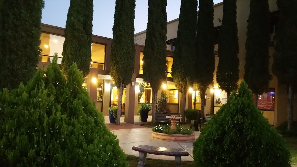 Mariposa Hotel — hotel in Nogales