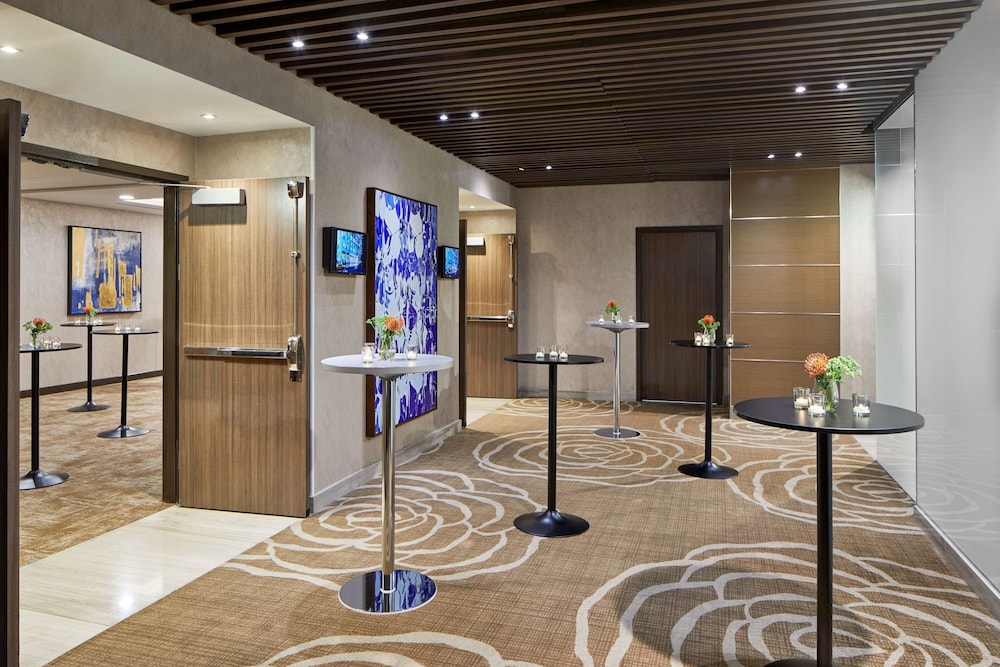 Courtyard by Marriott New York Manhattan Midtown West - photo 25