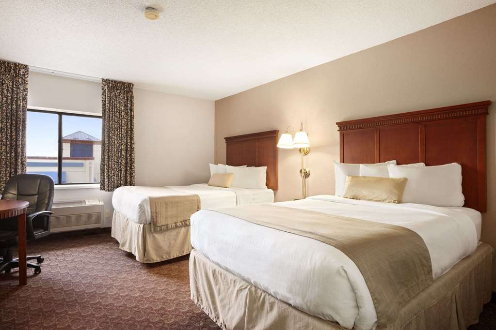 Baymont by Wyndham Sioux Falls - photo 8