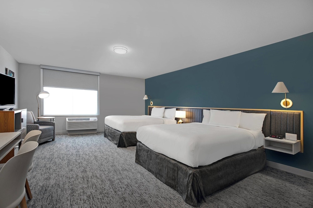 TownePlace Suites by Marriott Phoenix Glendale Sports & Entertainment District - photo 12