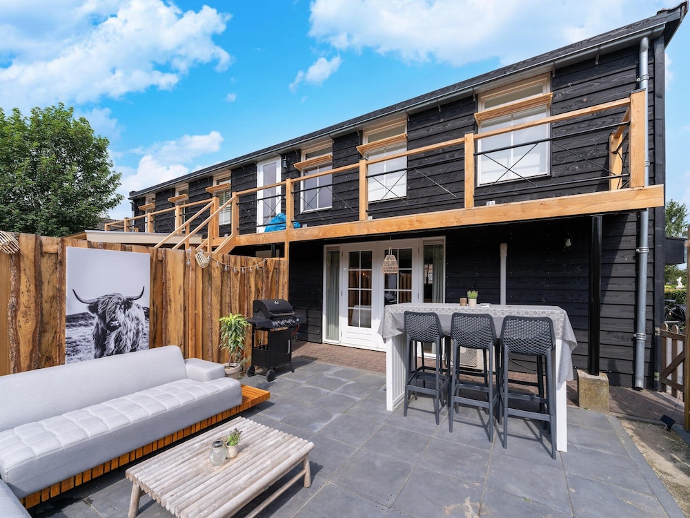 Cozy Villa W Sauna And Bbq 20277530 — Hattemerbroek