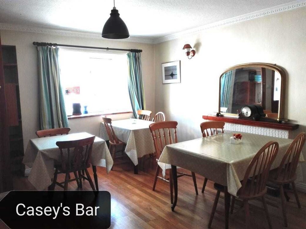 Caseys Of Union Hall