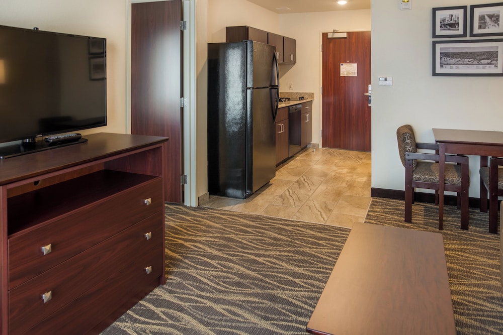 Cobblestone Inn & Suites Ashland - photo 28