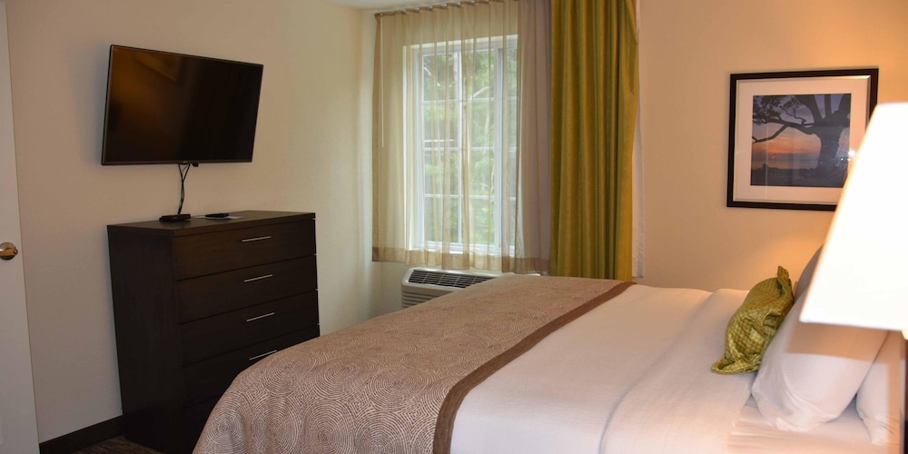 Candlewood Suites Pearl an IHG Hotel - photo 5