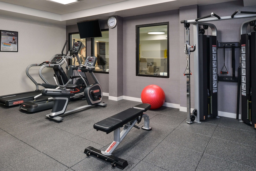 Hampton Inn & Suites Denver Speer Boulevard - photo 33