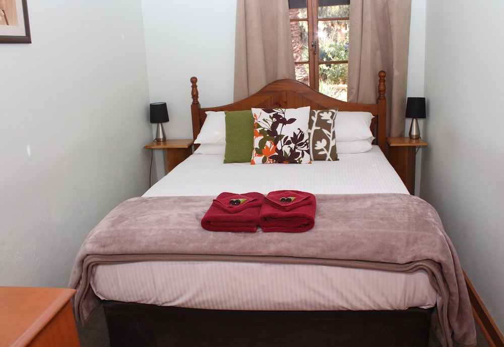 Unique Cottages Gawler — 4-Star Luxury Hotel in Gawler South, Australia